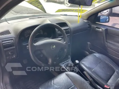 ASTRA HATCH - 2.0 MPFI ADVANTAGE 8V 4P MANUAL