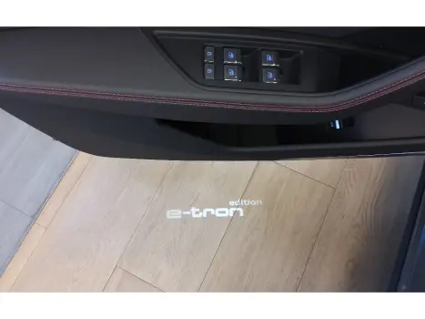 Q8 E-TRON 55 ELÉTRICO LAUNCH EDITION QUATTRO