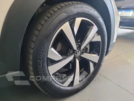 Nivus Highline 1.0 200 TSI Flex Aut.