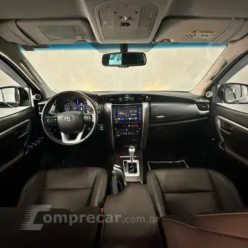 Hilux SW4 SRV 4x2 2.7 Flex 16V Aut.