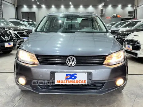 JETTA - 2.0 COMFORTLINE 4P MANUAL