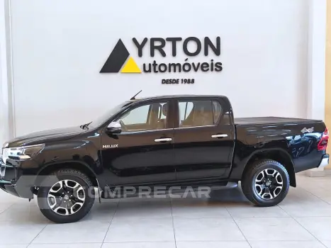 Toyota Hilux Caminhonete 2.8 16V SRX 4X4 DIESEL CABINE DUPLA AUTOMÁ 4 portas