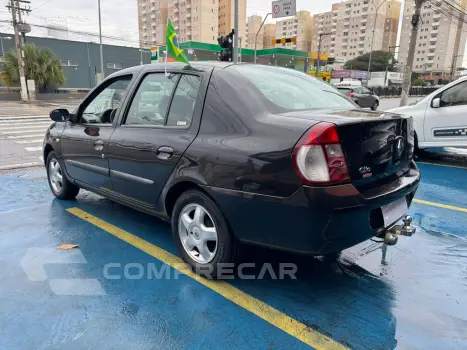 Clio Sedan