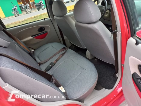 QQ 1.1 MPFI 16V