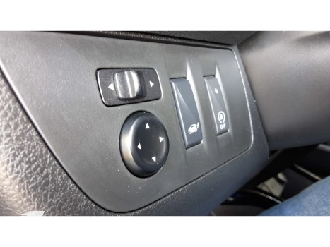 KWID 1.0 12V SCE FLEX INTENSE MANUAL