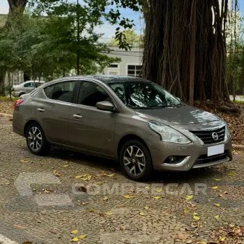 VERSA 1.6 16V Unique