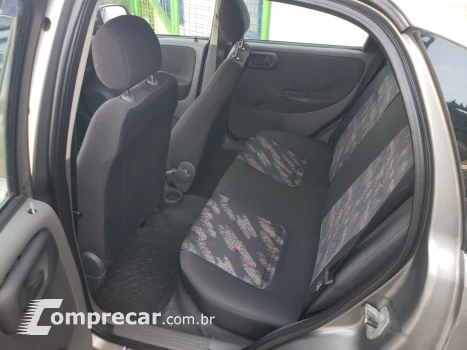 Corsa 1.8