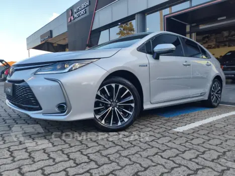 COROLLA 1.8 VVT-I Hybrid Altis Premium