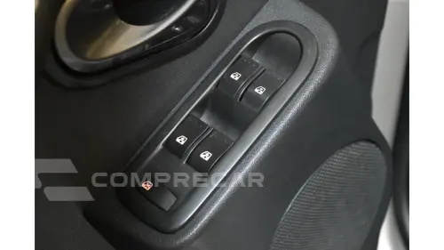 DUSTER - 2.0 DYNAMIQUE 4X2 16V 4P AUTOMÁTICO