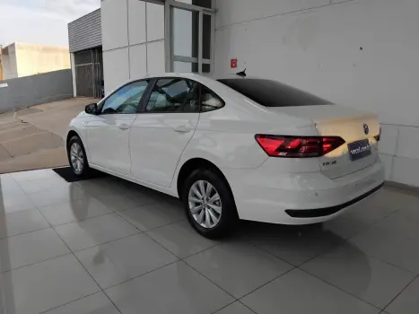 Virtus 1.0 4P 200 TSI FLEX COMFORTLINE AUTOMÁTICO