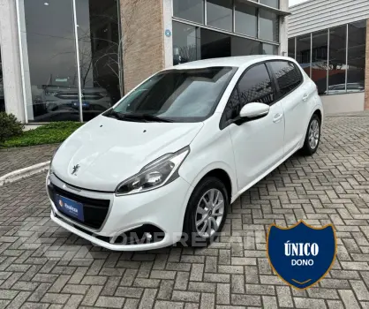 PEUGEOT 208 Active 1.2 Flex 12V 5p Mec. 4 portas