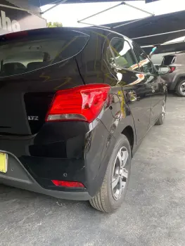 Onix Hatch 1.4 4P FLEX LTZ AUTOMÁTICO