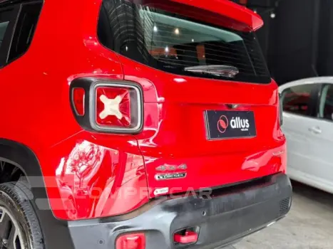 RENEGADE - 2.0 16V TURBO TRAILHAWK 4P 4X4 AUTOMÁTICO