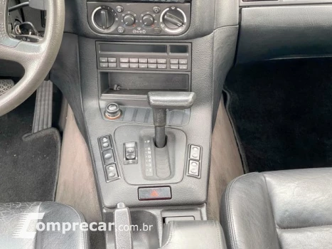 325i - 2.5 SEDAN 24V 4P AUTOMÁTICO