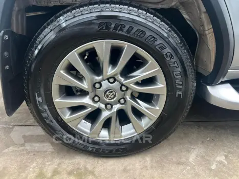 HILUX SW4 2.8 D-4d Turbo SRX 7L 4X4