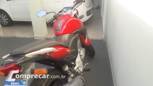 CB 300