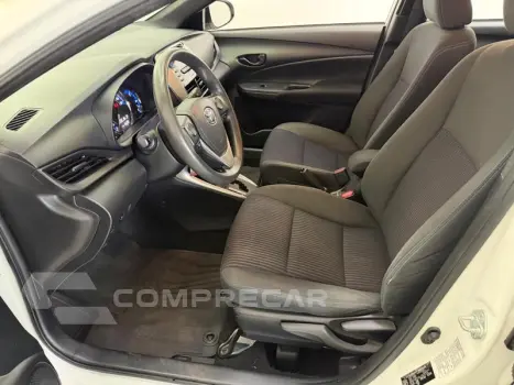YARIS HB XL 13 AT