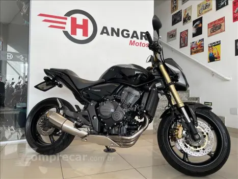 CB 600F HORNET