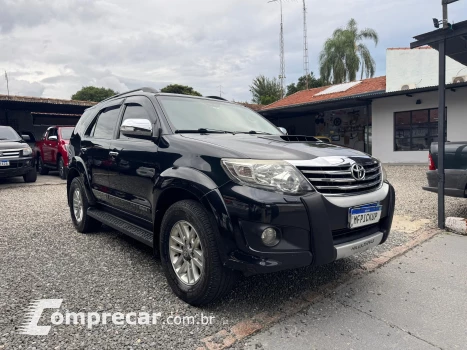 HILUX SW4 3.0 SRV 4X4 7 Lugares 16V Turbo Intercooler