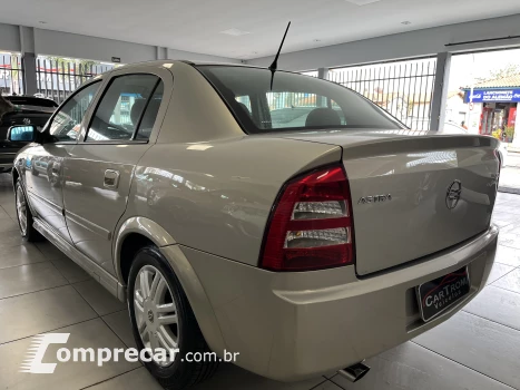 ASTRA 2.0 MPFI Elegance Sedan 8V