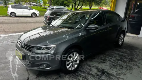 Volkswagen Jetta 2.0 4P FLEX AUTOMÁTICO 4 portas