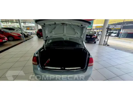 CLASSIC 1.0 MPFI LS 8V FLEX 4P MANUAL
