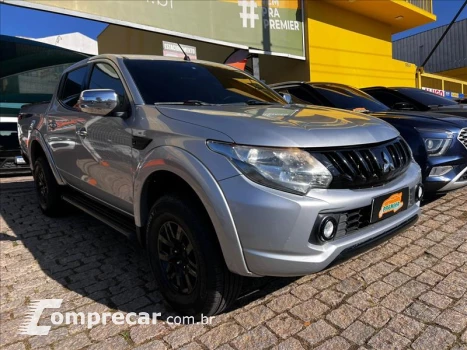 L200 TRITON 2.4 16V Turbo Sport Hpe-s CD 4X4