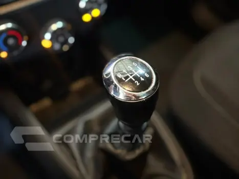 ONIX - 1.0 MPFI LT 8V 4P MANUAL