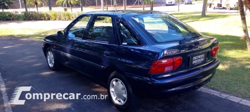 Escort 1.6