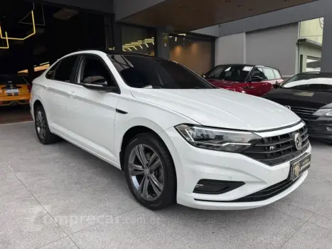 JETTA 1.4 250 TSI TOTAL FLEX R-LINE TIPTRONIC