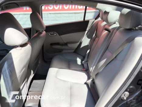 CIVIC - 1.8 LXS 16V 4P AUTOMÁTICO