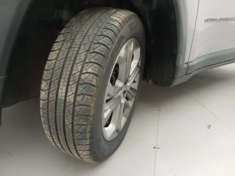 COMPASS 1.3 T270 TURBO FLEX LONGITUDE AT6