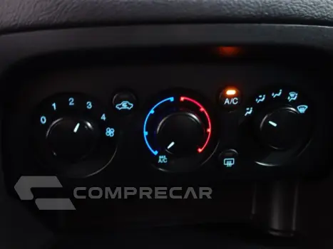 KA + - 1.0 TI-VCT SE PLUS SEDAN MANUAL