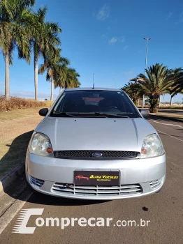 FORD FIESTA 1.0 MPI 8V 4 portas