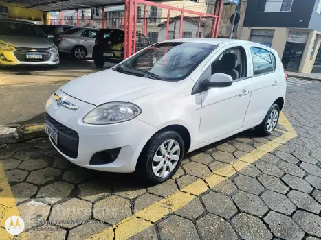 Fiat Palio ATTRACTIVE 1.0 EVO Fire Flex 8v 5p 4 portas