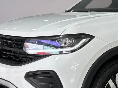 T-CROSS 1.0 200 TSI TOTAL FLEX AUTOMÁTICO