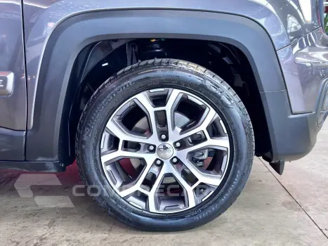 RENEGADE 1.3 T270 TURBO FLEX LONGITUDE AT6