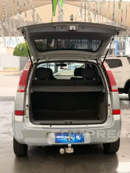 MERIVA 1.8 MPFI JOY 8V