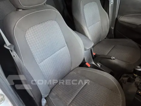 PRISMA 1.4 MPFI LT 8V FLEX 4P MANUAL