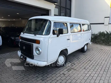 Volkswagen KOMBI 1.4 MI STD Lotação 8V 3 portas