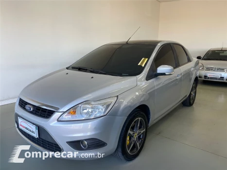 FORD FOCUS 2.0 GLX SEDAN 16V FLEX 4P AUTOMÁTICO 4 portas