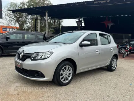 Renault Sandero 1.0 4P FLEX AUTHENTIQUE 4 portas