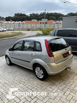 FIESTA 1.6 MPI Class Hatch 8V