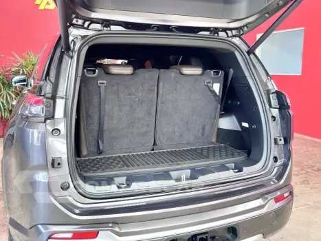 COMMANDER 1.3 T270 TURBO FLEX OVERLAND AT6
