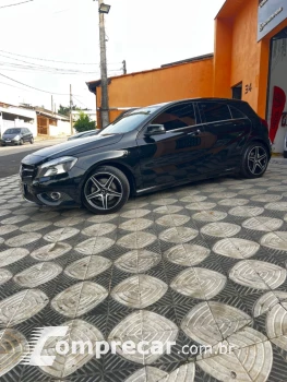 Mercedes-Benz 200 2.0 4 portas