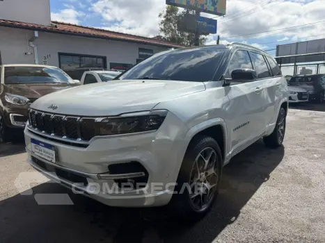 JEEP Commander 2.0 16V 4P TD380 OVERLAND 4X4 TURBO DIESEL AUTOMÁT 4 portas