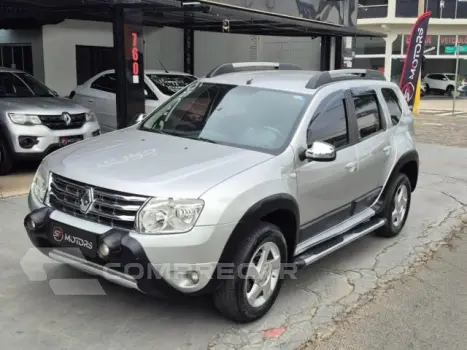 Renault DUSTER - 2.0 DYNAMIQUE 4X2 16V 4P AUTOMÁTICO 4 portas