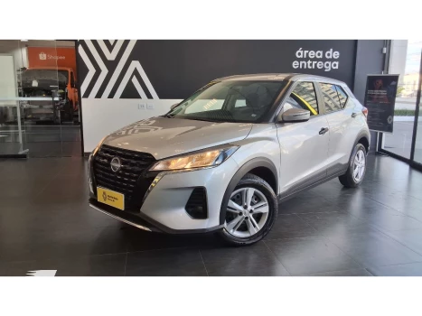 NISSAN KICKS 1.6 16V FLEXSTART ACTIVE XTRONIC 4 portas