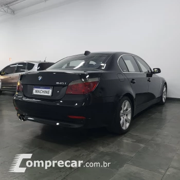 545I 4.4 Sedan V8 32V