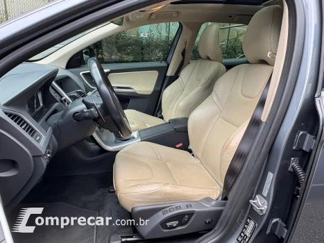 XC60 2.4 D5 Momentum AWD